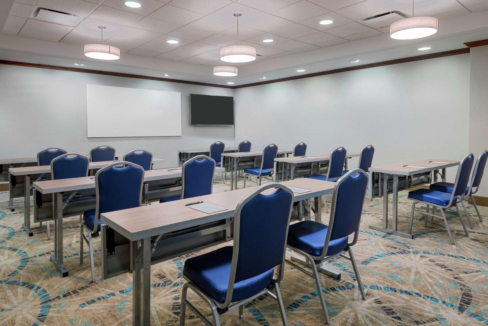 Homewood Suites By Hilton Cleveland-Beachwood Exterior photo